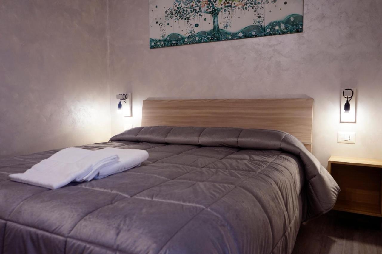 Roma Tourist Lease Hotel Acilia Kültér fotó